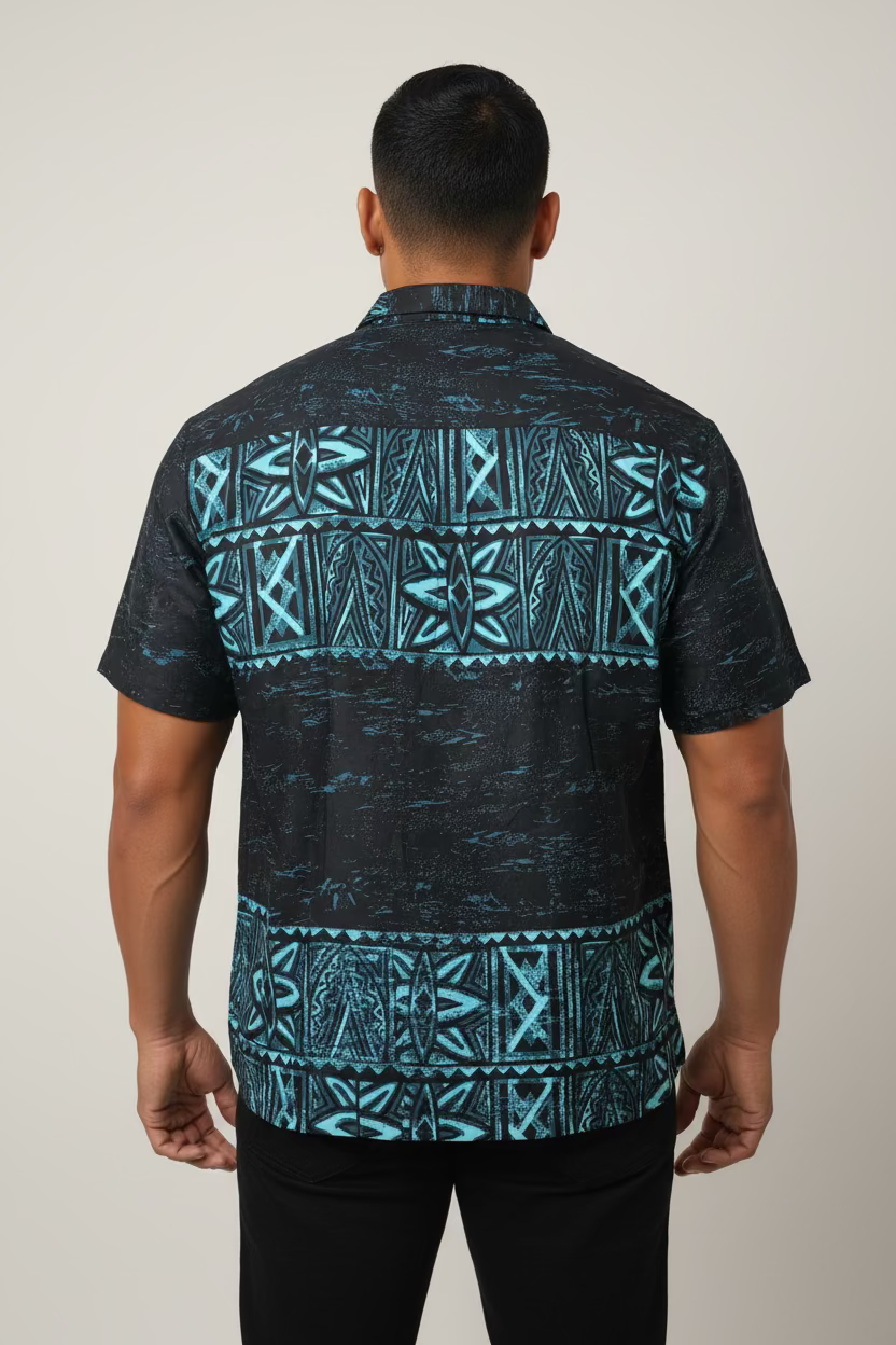Chemise noire tapa bleu