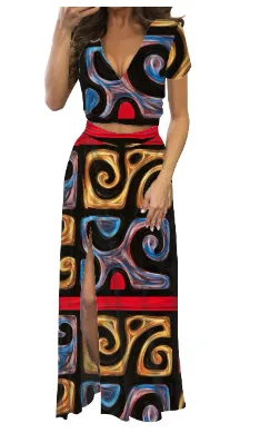 Ensemble haut et jupe noir et rouge